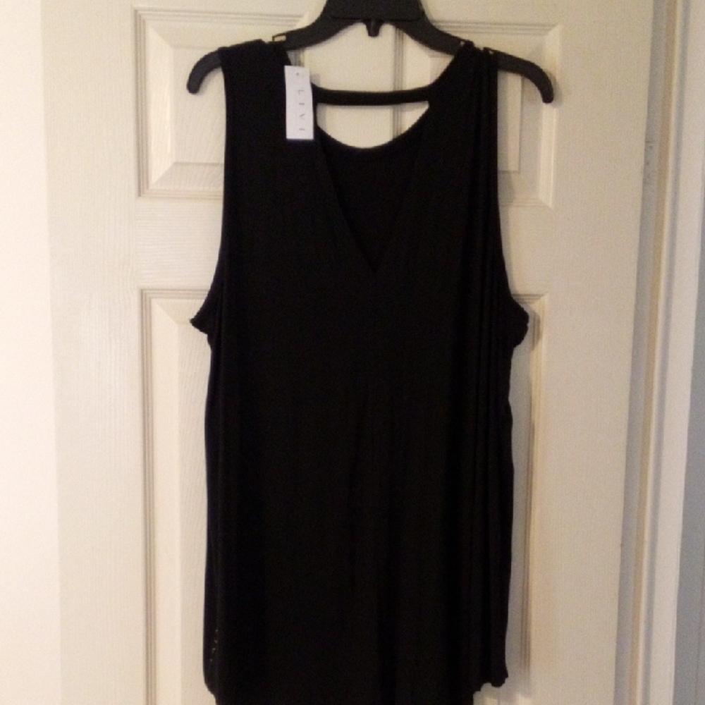 LANE BRYANT LIVI Black Sleeveless Top. NWT!